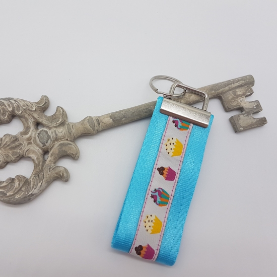 Schlüsselanhänger aus Gurtband mint / Muffin