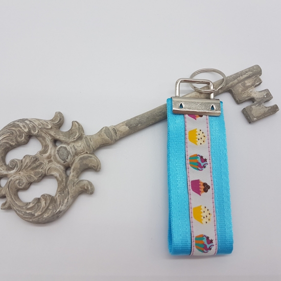 Preview: Schlüsselanhänger aus Gurtband mint / Muffin