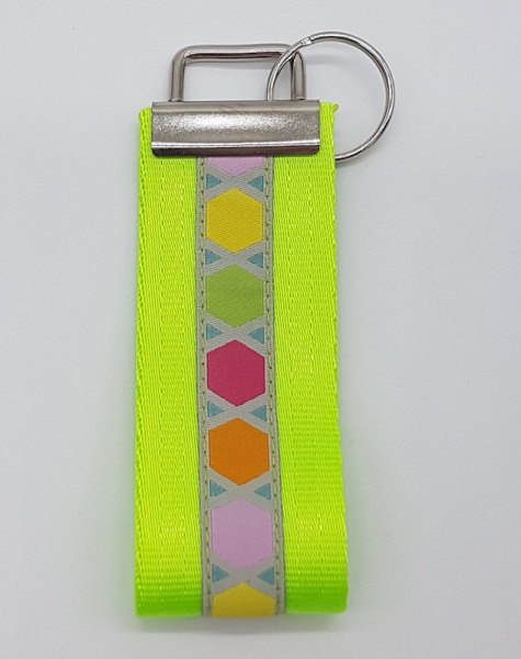 Schlüsselanhänger aus Gurtband neongrün / Hexagon